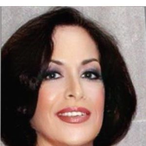 Meet your Posher, Roxanne